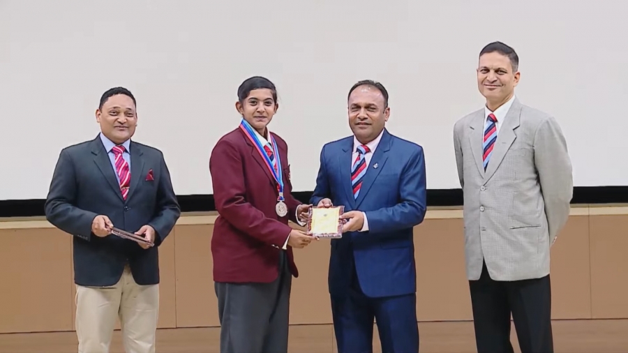 Our cadet Sathiya Lakshmi. G of II B.Sc ( Info Tech) won a silver medal in the RDC camp at Delhi for group song.  The  Cadet was  honored by COMMODORE ATUL KUMAR RASTOGI,
Deputy Director General, Tamil Nadu, P& AN Directorate NCC, Group Commander Col Amit Gupta, Madurai group, Madurai and Col Samant Singh S M, Officer Commanding, 3(TN) Girls Battalion NCC, Tirunelveli.  