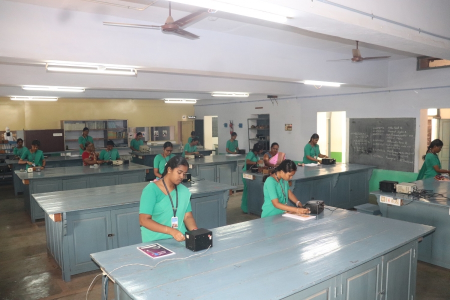 Physics UG Lab 1